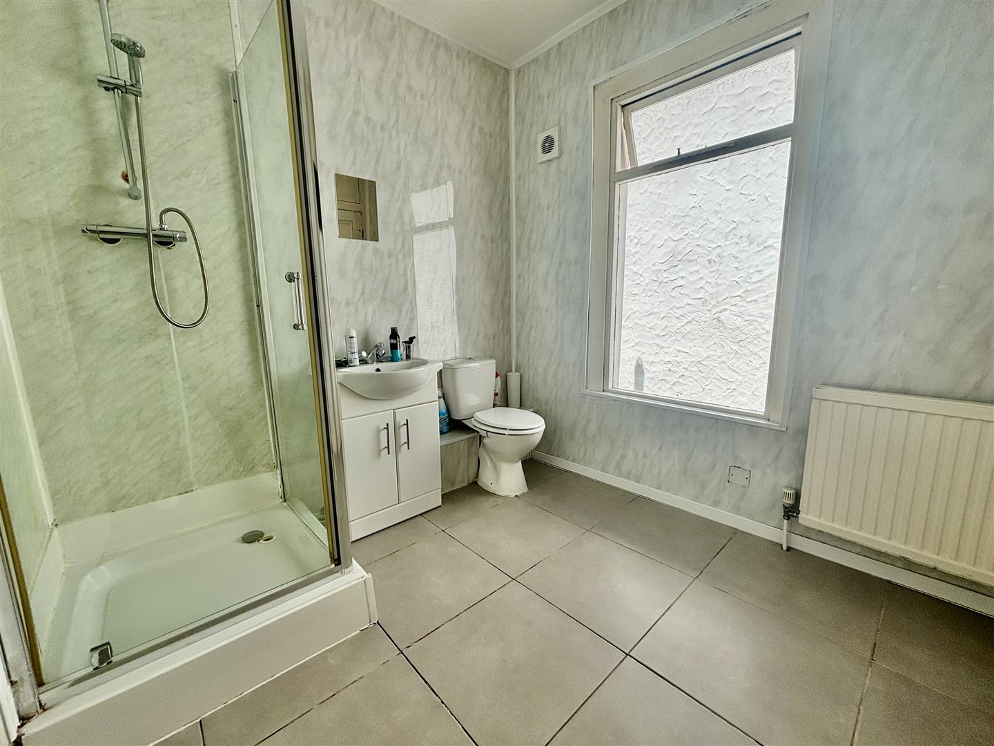Knoll Avenue, Uplands, Swansea, SA2 0JE